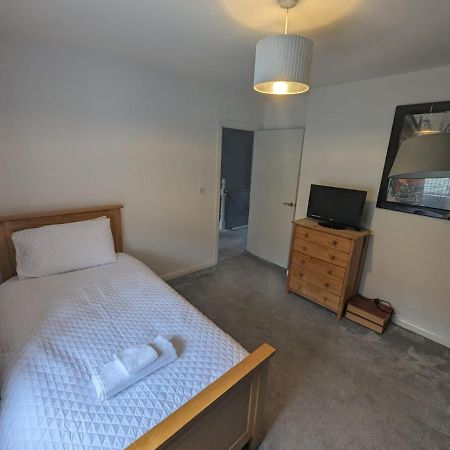 House In Belfast Villa ภายนอก รูปภาพ
