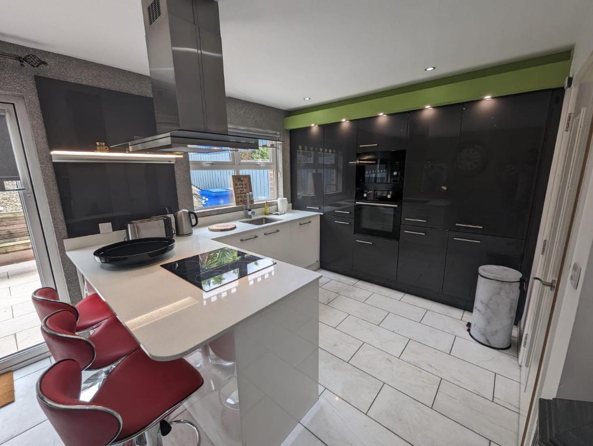 House In Belfast Villa ภายนอก รูปภาพ