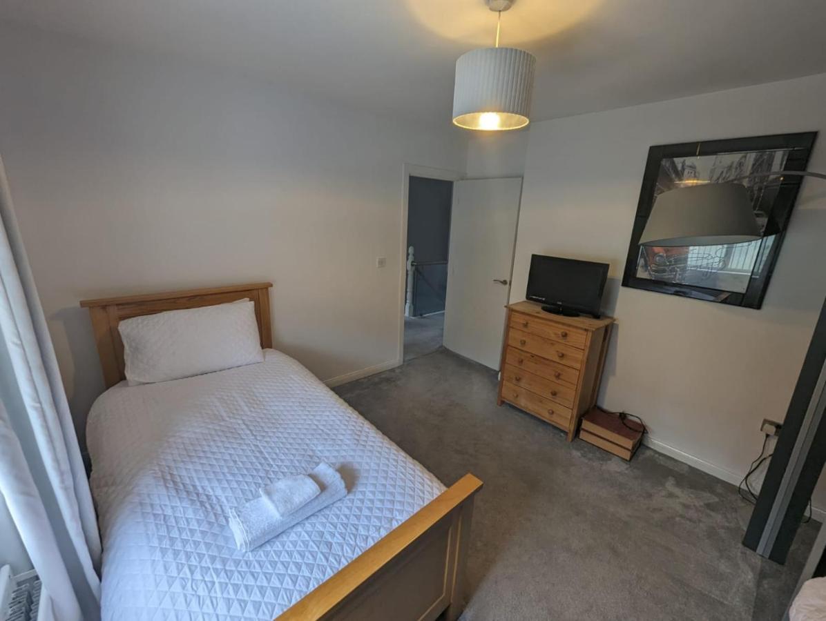 House In Belfast Villa ภายนอก รูปภาพ