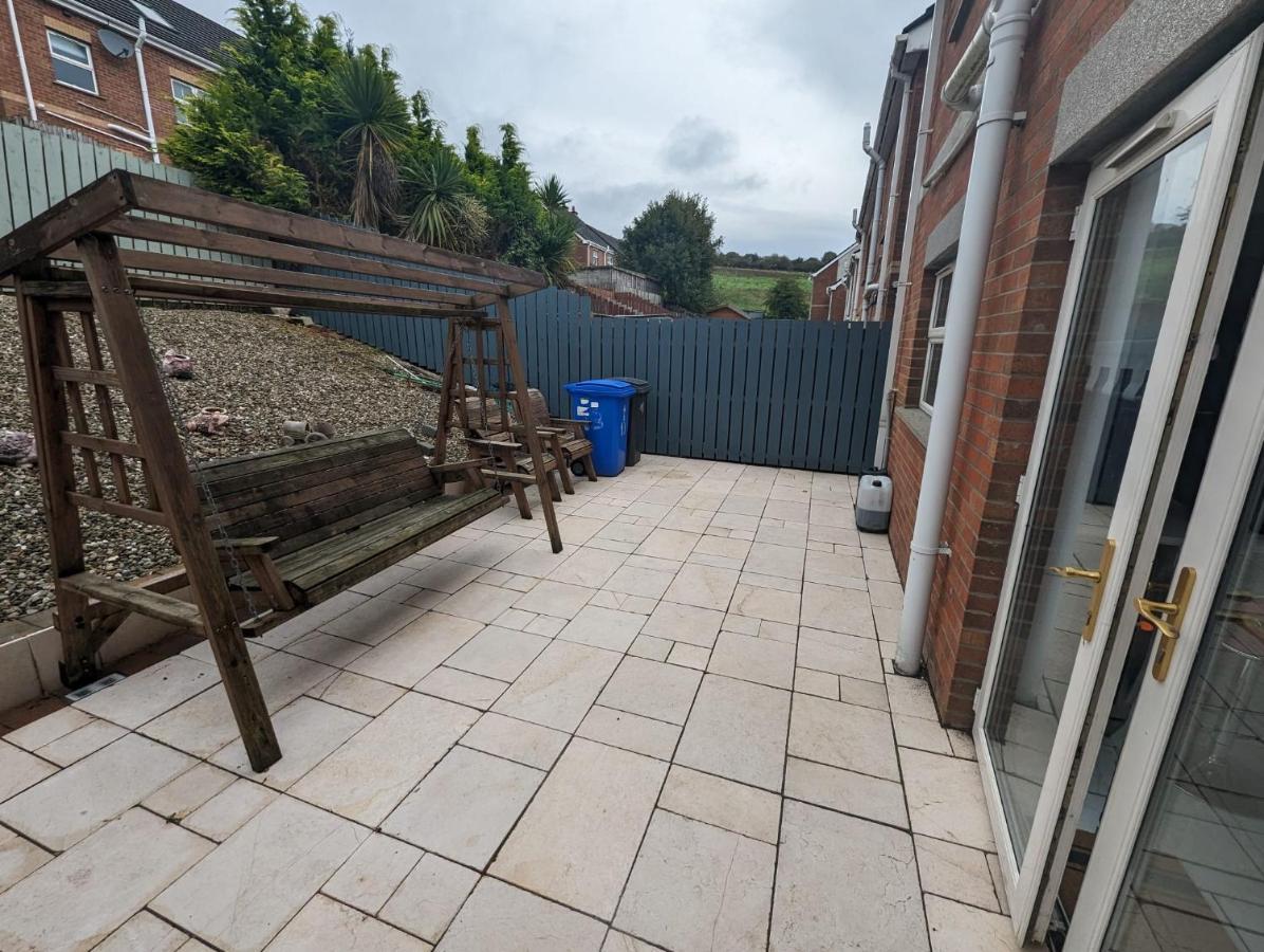 House In Belfast Villa ภายนอก รูปภาพ