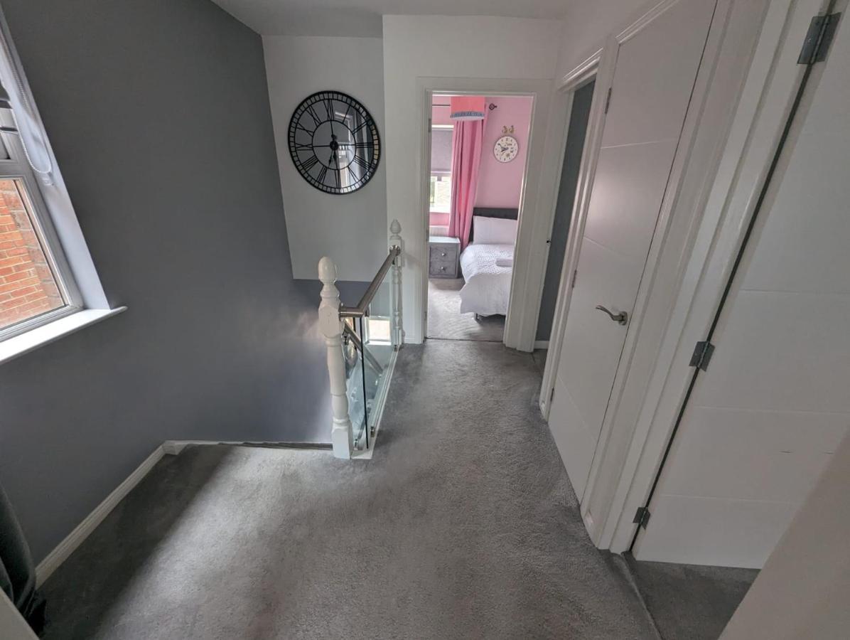 House In Belfast Villa ภายนอก รูปภาพ
