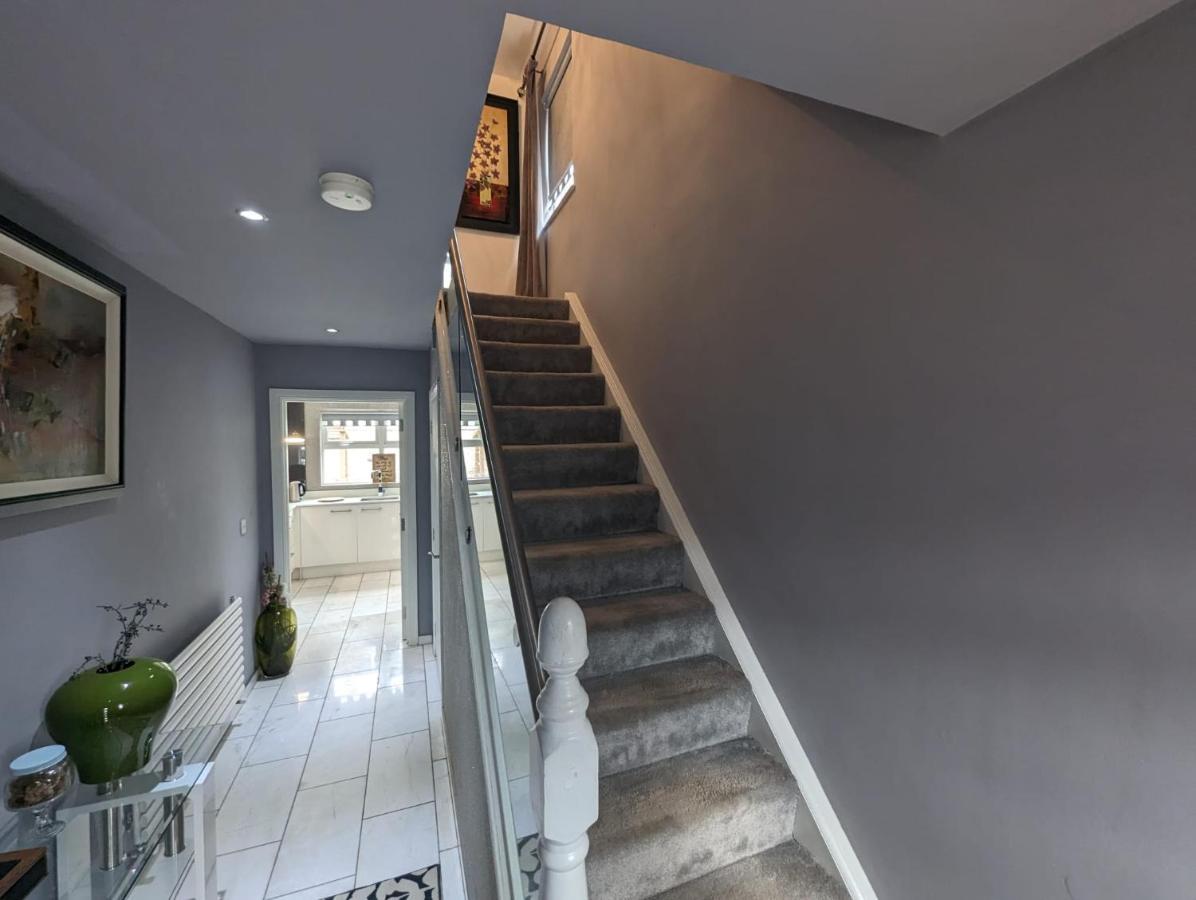 House In Belfast Villa ภายนอก รูปภาพ