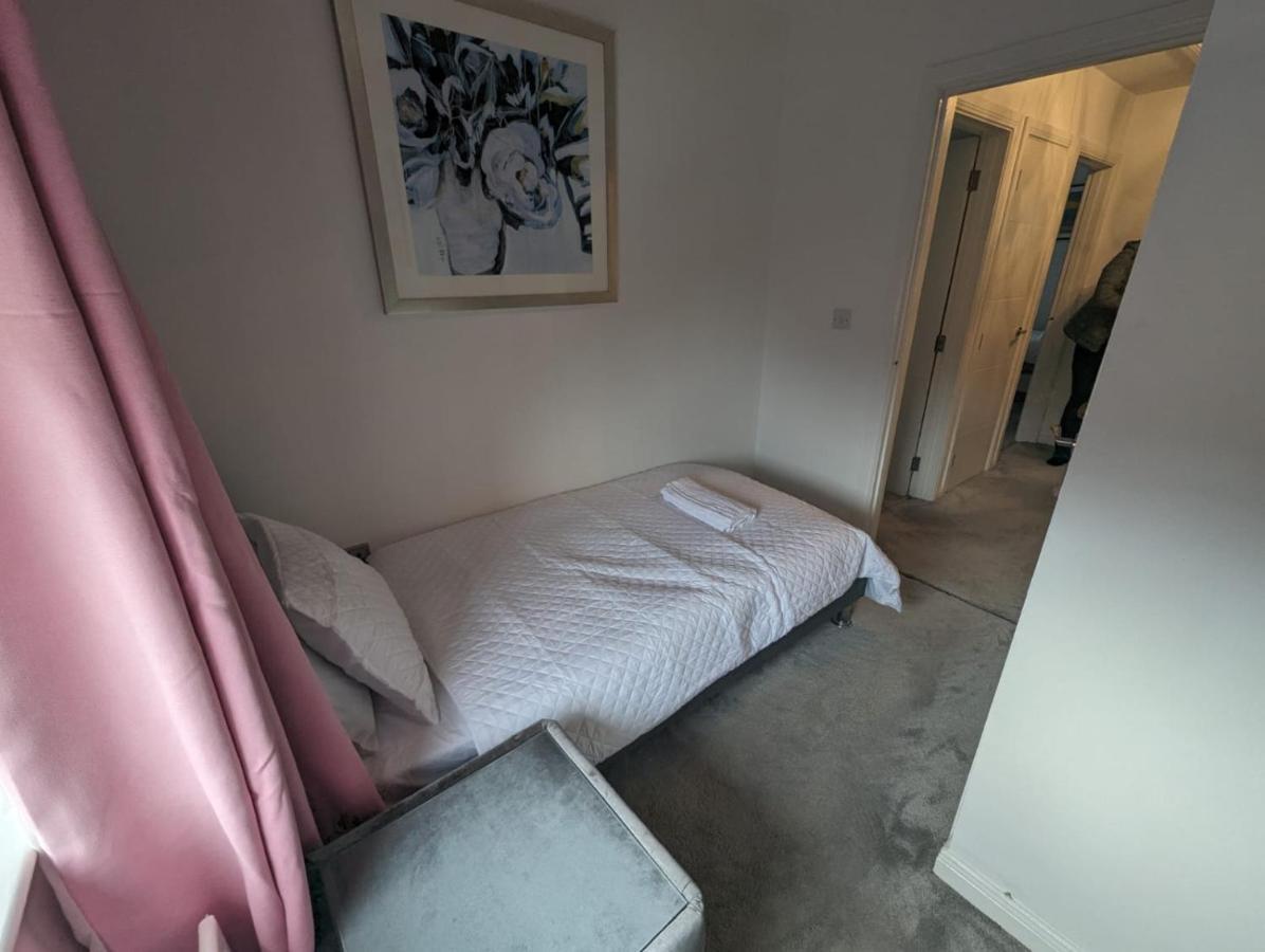 House In Belfast Villa ภายนอก รูปภาพ